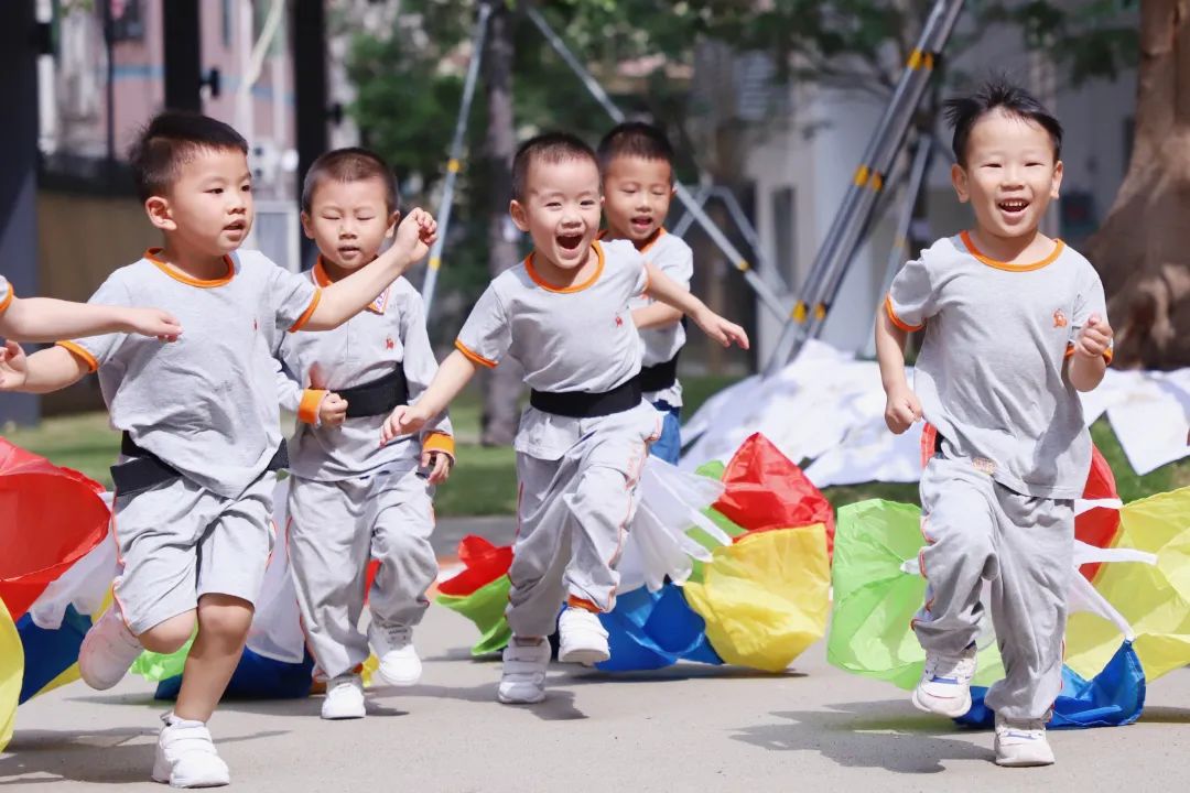 倾听儿童 相伴成长 | 深圳这样“看见”孩子们的精彩