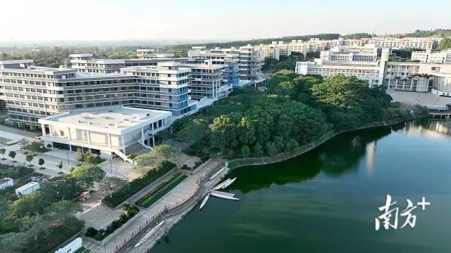 广东海洋大学校园风光 图片