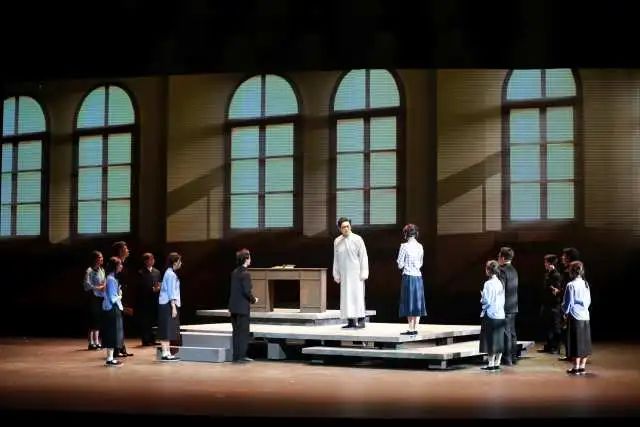 暨南大学推出首部原创文化精品大师剧《振铎》,打造文化育人“浸润式”课堂。 图片